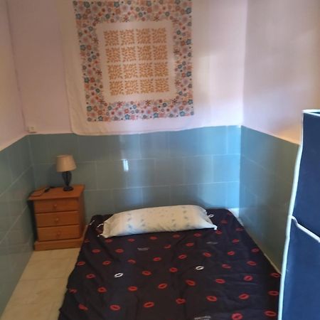 فندق Habitacion Hippie En Casa Compartida كارتاخينه المظهر الخارجي الصورة