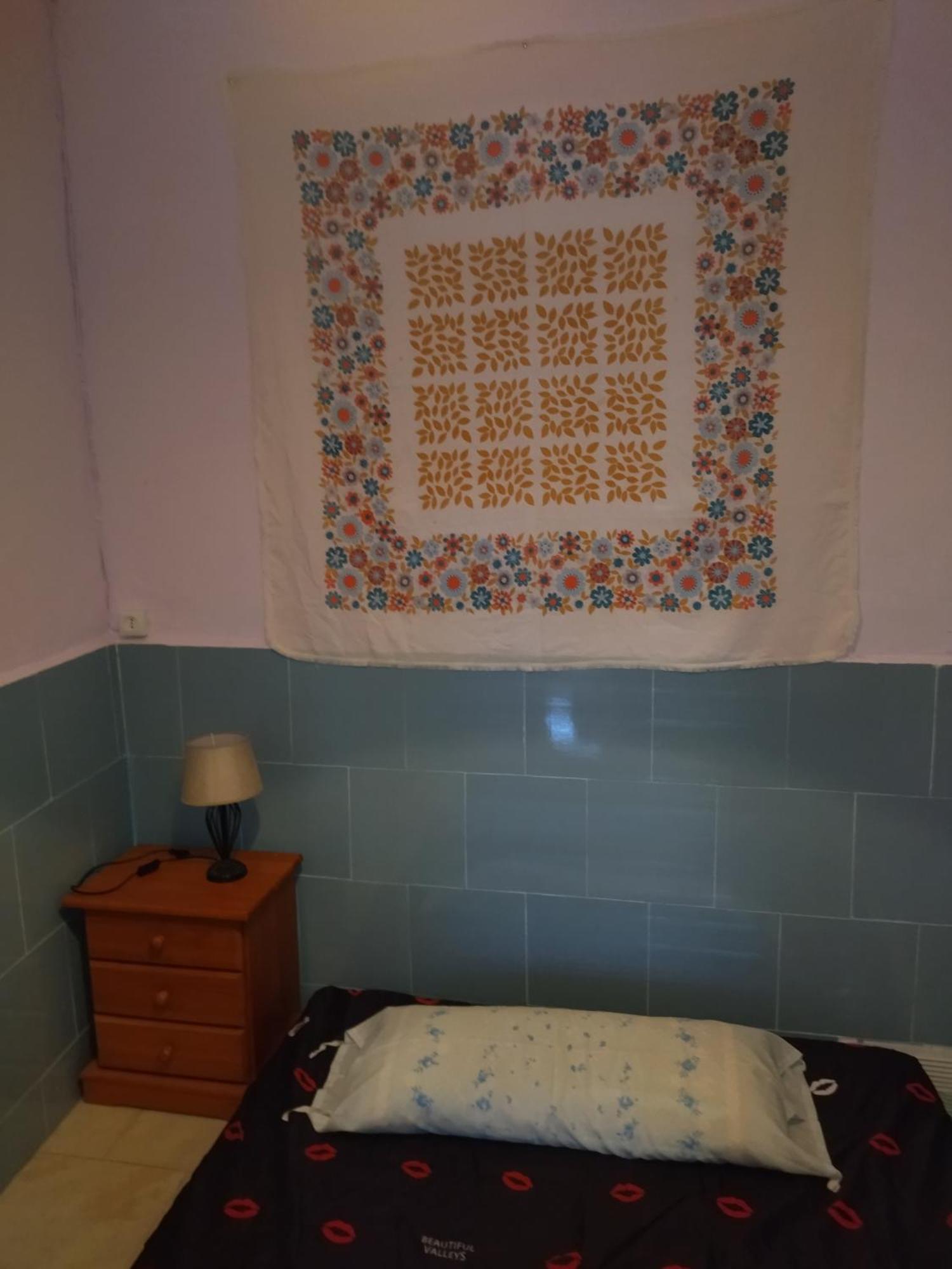 فندق Habitacion Hippie En Casa Compartida كارتاخينه المظهر الخارجي الصورة